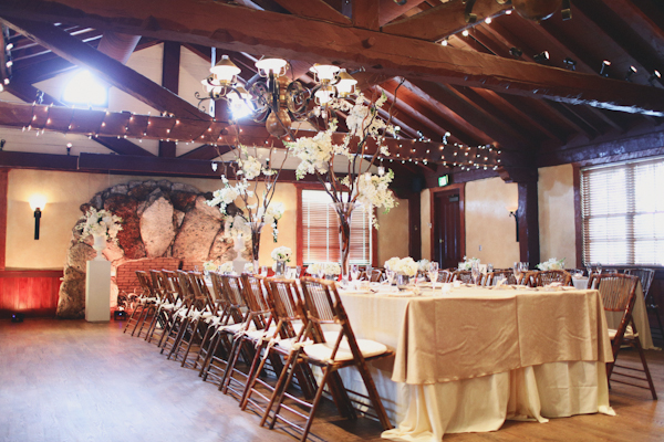 lavender-and-white-wedding-ideas-with