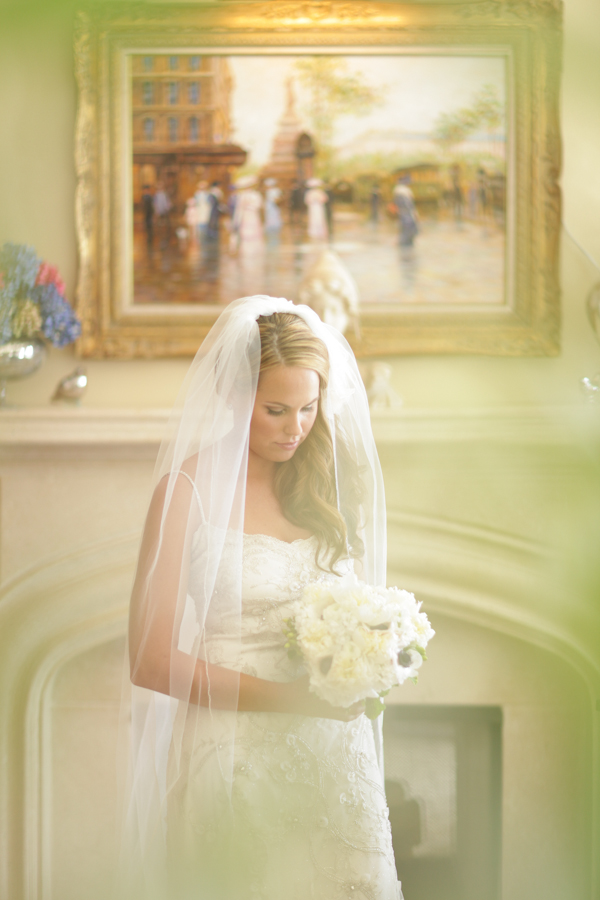 lavender-and-white-wedding-ideas-with