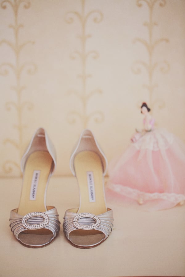 lavender-and-white-wedding-ideas-with