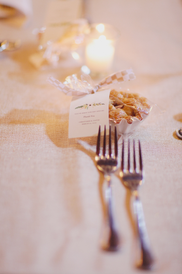 lavender-and-white-wedding-ideas-with