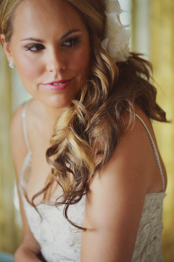 lavender-and-white-wedding-ideas-with