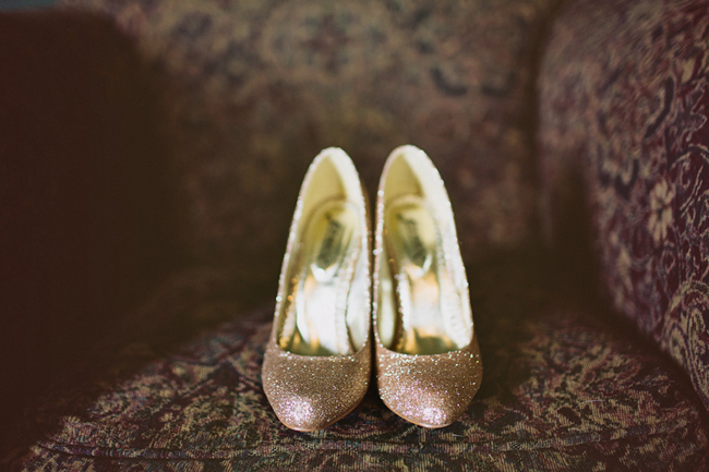 purple-and-yellow-wedding-ideas