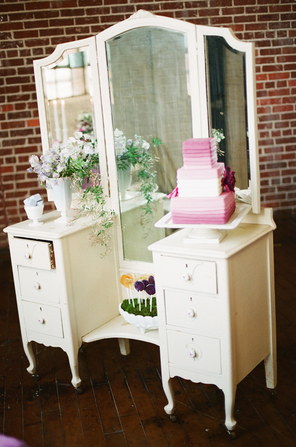 purple-ombre-wedding-ideas