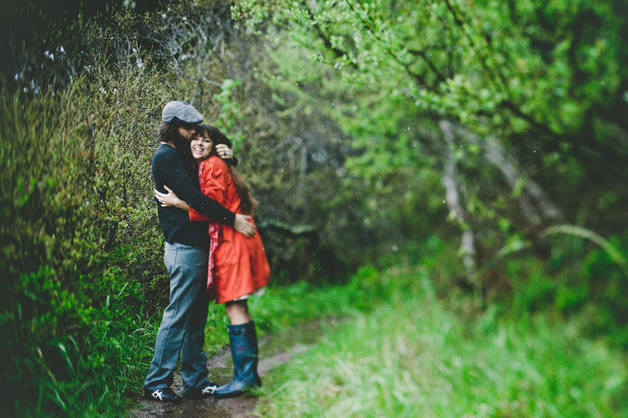 san-francisco-rainy-day-engagement