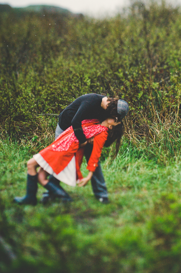 san-francisco-rainy-day-engagement