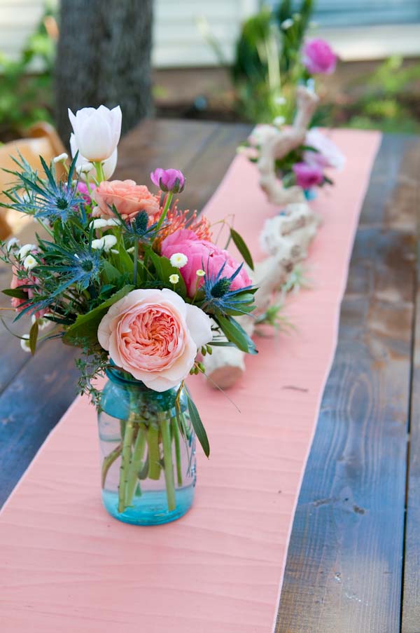 unique-and-artsy-backyard-wedding