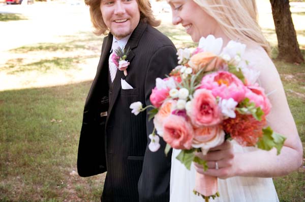 unique-and-artsy-backyard-wedding