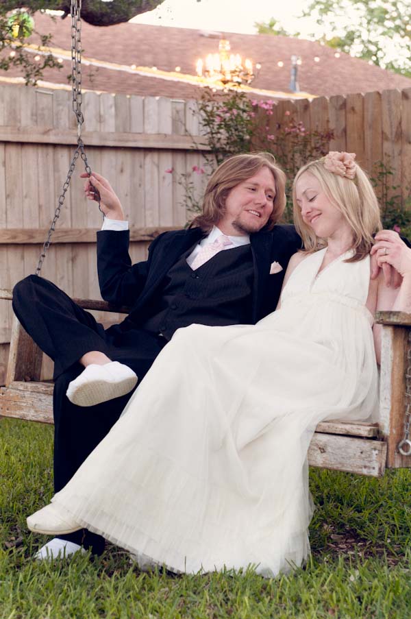 unique-and-artsy-backyard-wedding