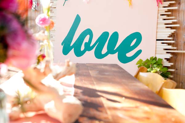 unique-and-artsy-backyard-wedding