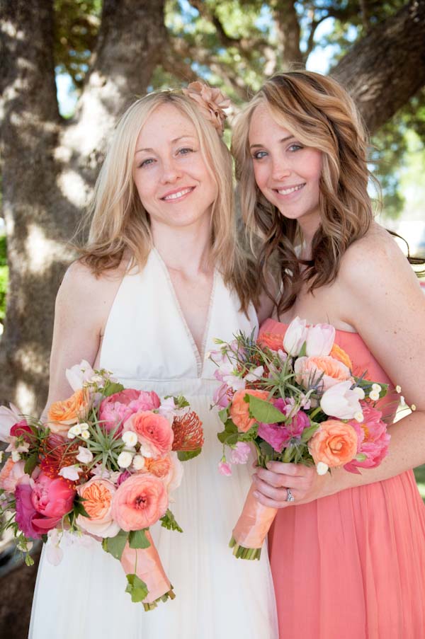 unique-and-artsy-backyard-wedding