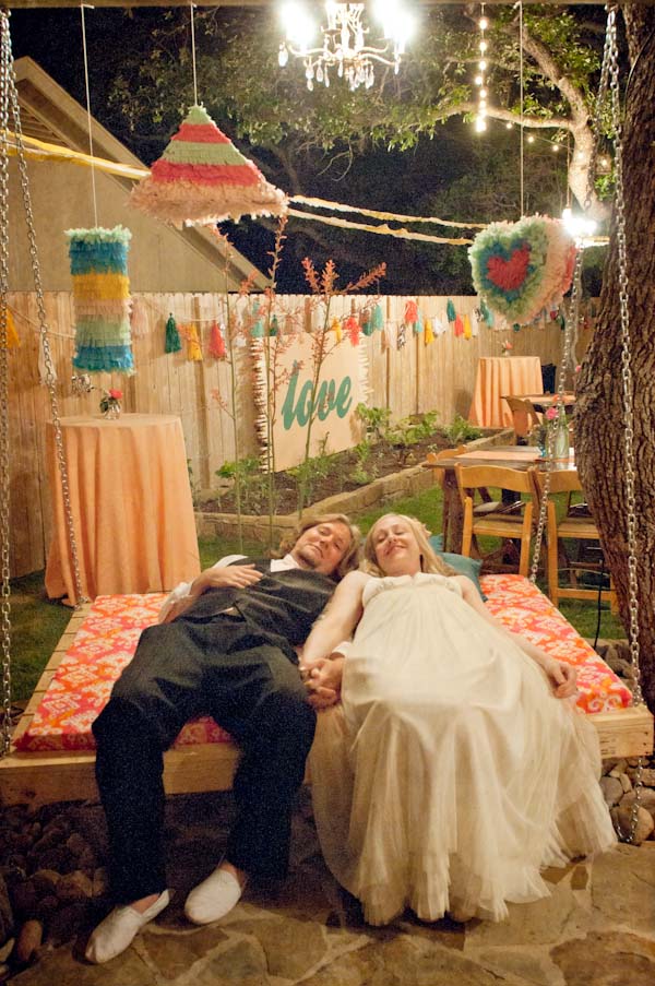 unique-and-artsy-backyard-wedding