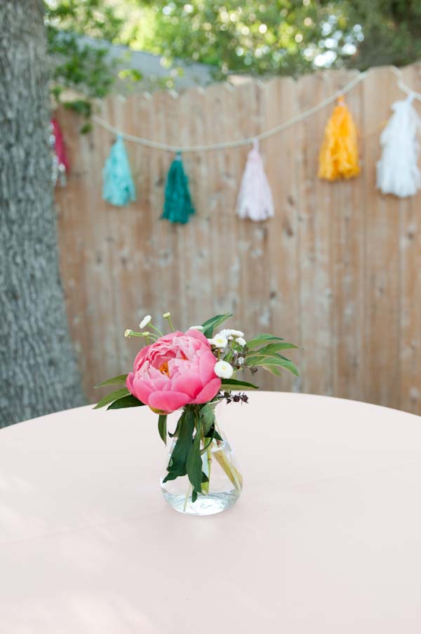 unique-and-artsy-backyard-wedding