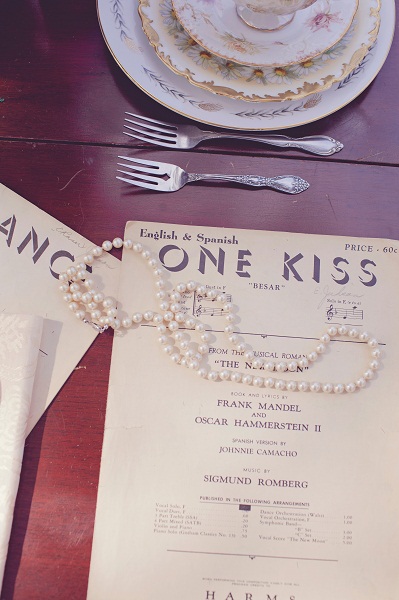 vintage-musical-wedding-ideas