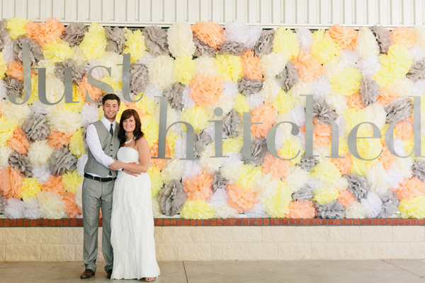 wedding-day-pom-pom-wall