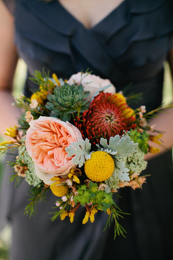wedding-day-pom-pom-wall