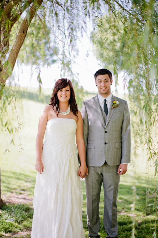 wedding-day-pom-pom-wall
