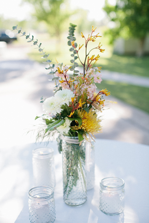 wedding-day-pom-pom-wall