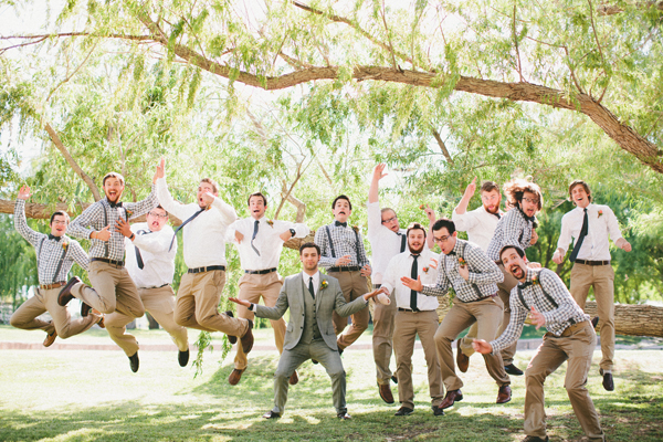 wedding-day-pom-pom-wall