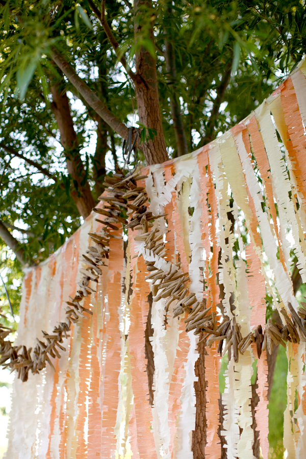 wedding-day-pom-pom-wall