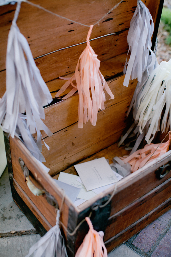 wedding-day-pom-pom-wall
