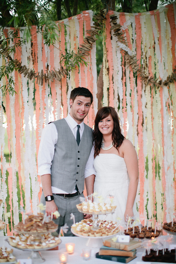 wedding-day-pom-pom-wall