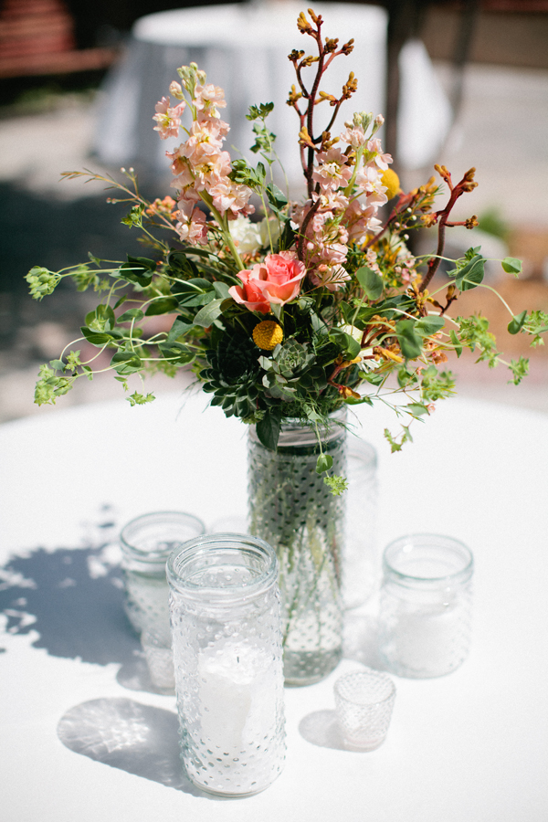 wedding-day-pom-pom-wall
