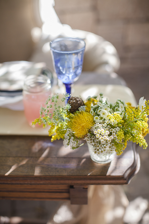 yellow-and-cream-rustic-wedding-ideas