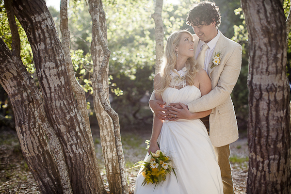 yellow-and-cream-rustic-wedding-ideas