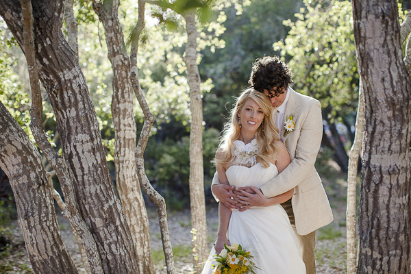 yellow-and-cream-rustic-wedding-ideas