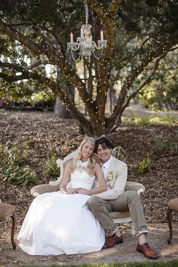 yellow-and-cream-rustic-wedding-ideas
