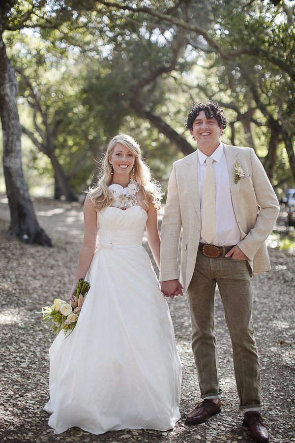 yellow-and-cream-rustic-wedding-ideas