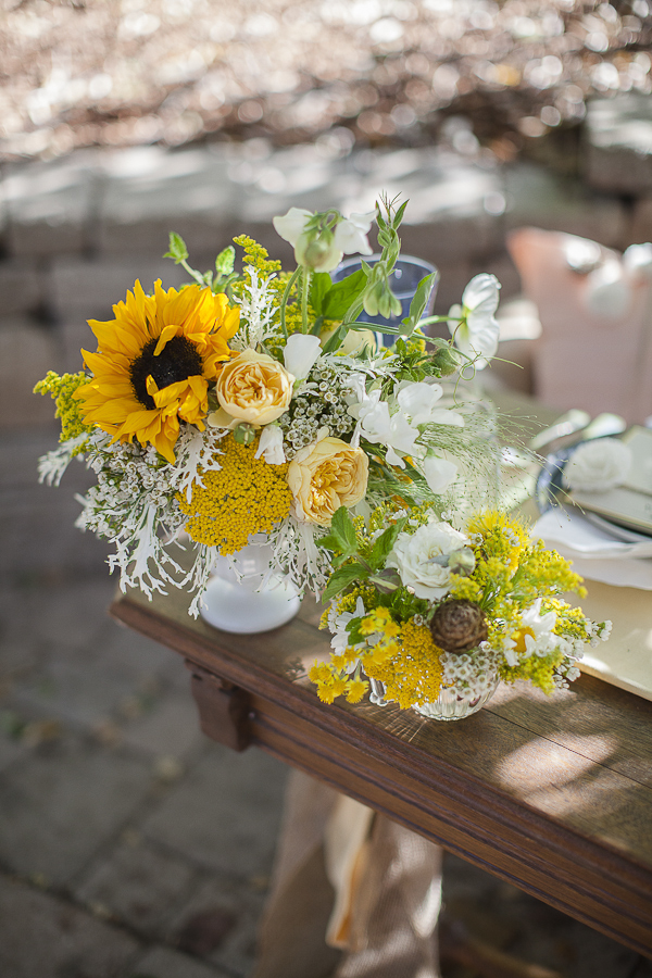 yellow-and-cream-rustic-wedding-ideas