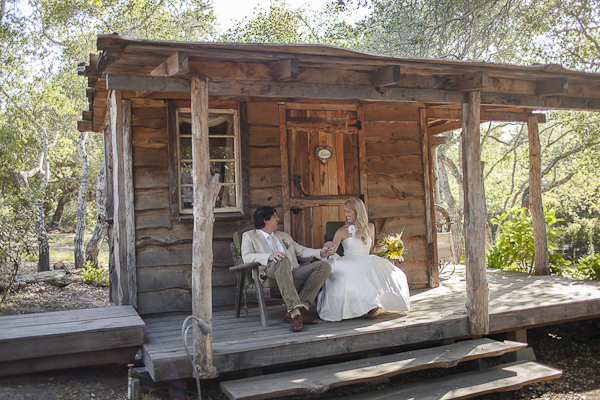 yellow-and-cream-rustic-wedding-ideas
