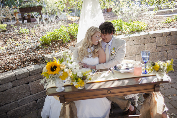 yellow-and-cream-rustic-wedding-ideas