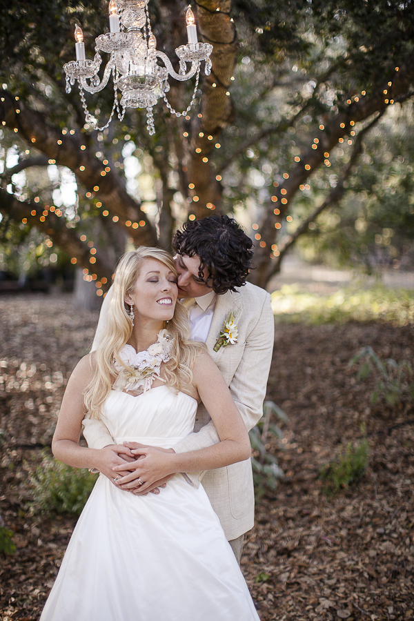 yellow-and-cream-rustic-wedding-ideas