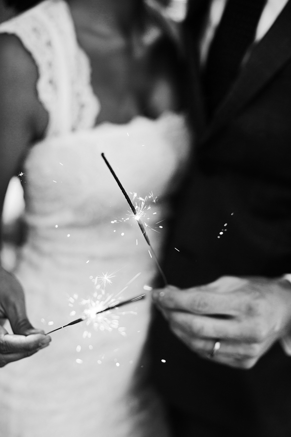 americana-backyard-wedding-ideas