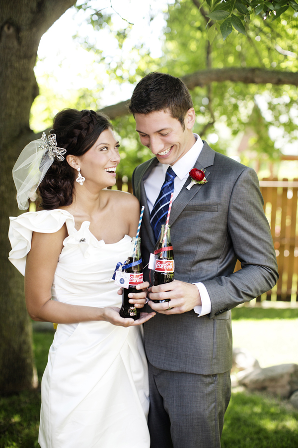 americana-backyard-wedding-ideas