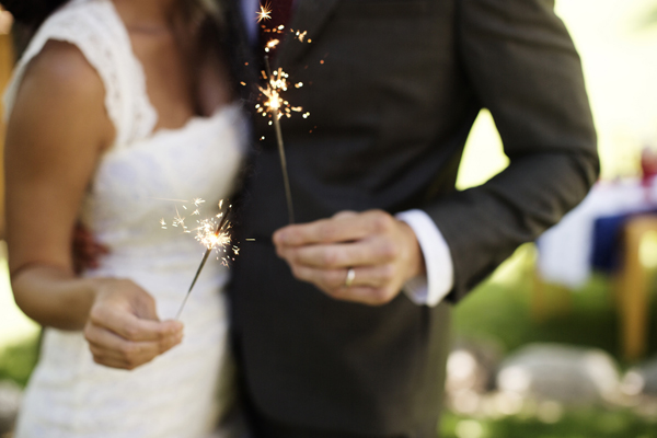 americana-backyard-wedding-ideas