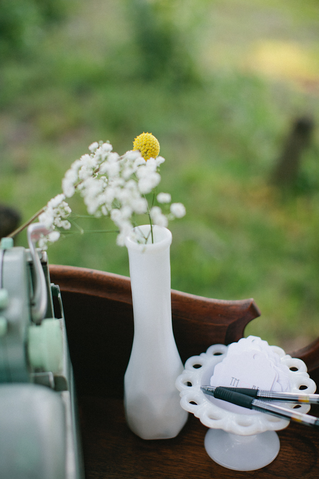 antique-style-wedding-ideas-from