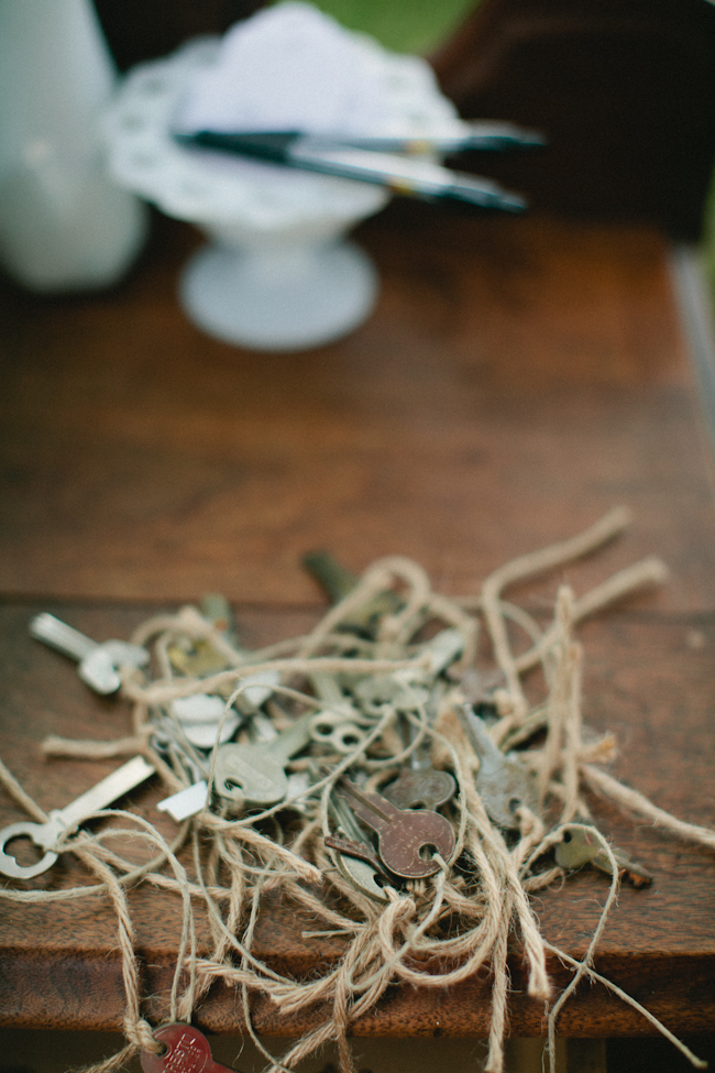 antique-style-wedding-ideas-from