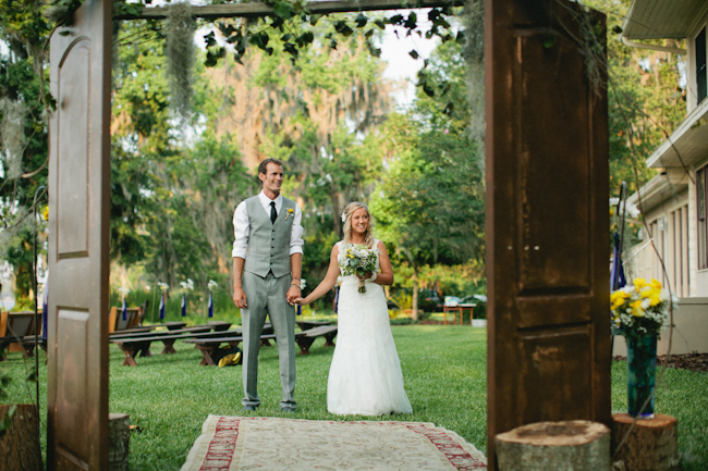 antique-style-wedding-ideas-from