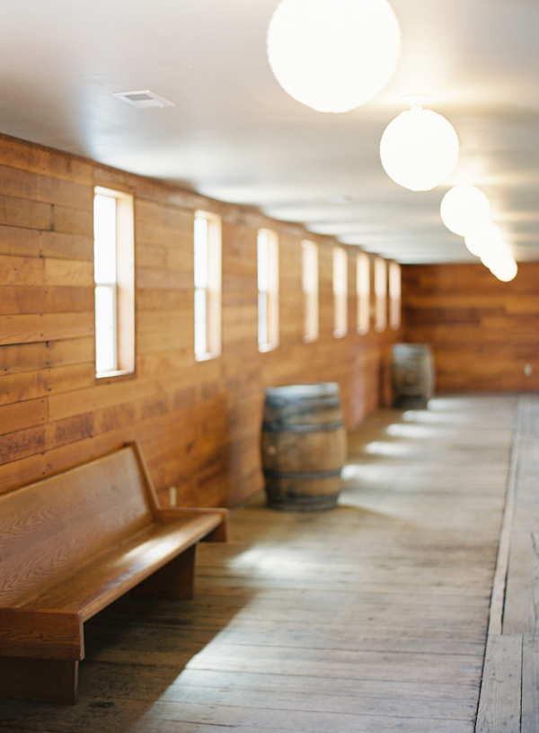 elegant-barnyard-wedding-by-erich