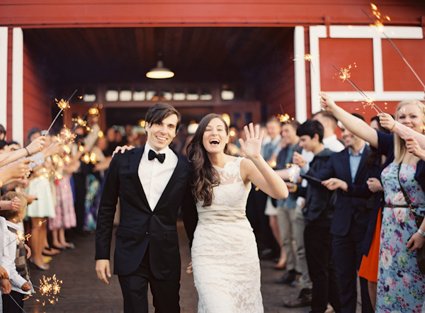 elegant-barnyard-wedding-by-erich