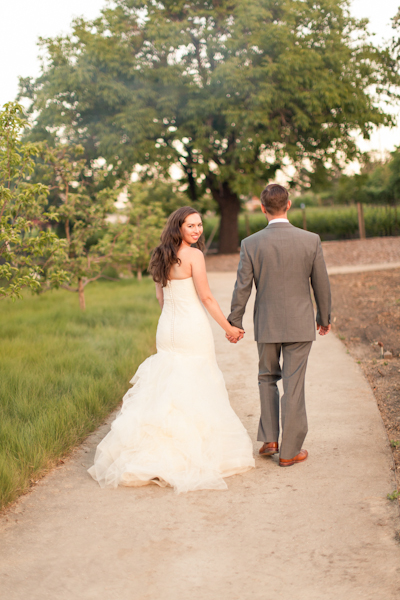 farm-to-table-wedding-at-long-meadow