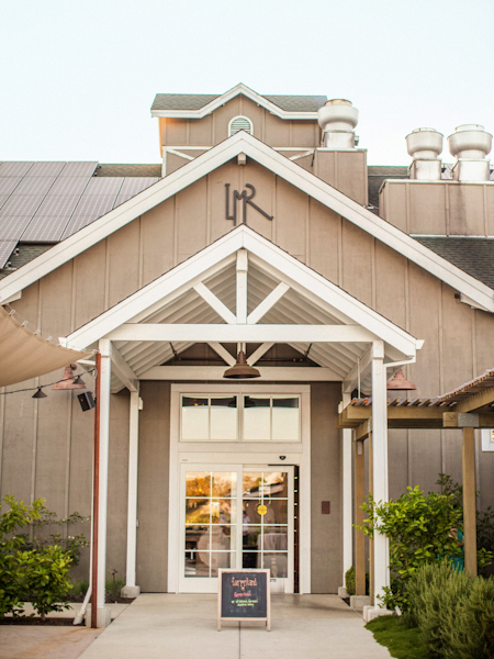 farm-to-table-wedding-at-long-meadow