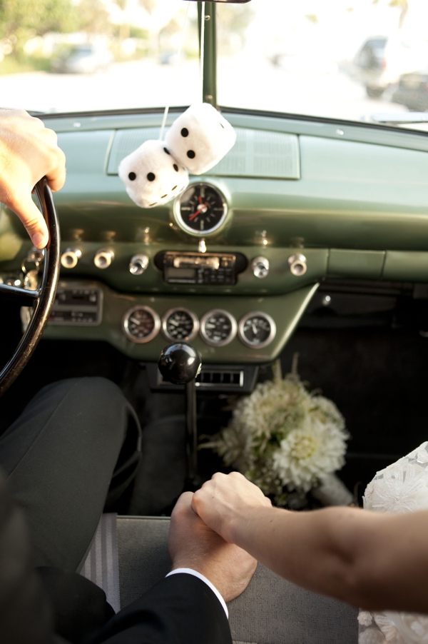 florida-beach-wedding-at-the-postcard