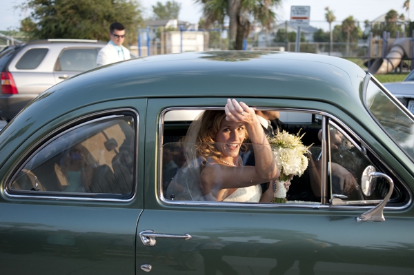 florida-beach-wedding-at-the-postcard