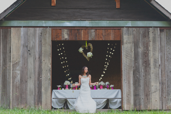 hot-pink-and-orange-neon-wedding-ideas