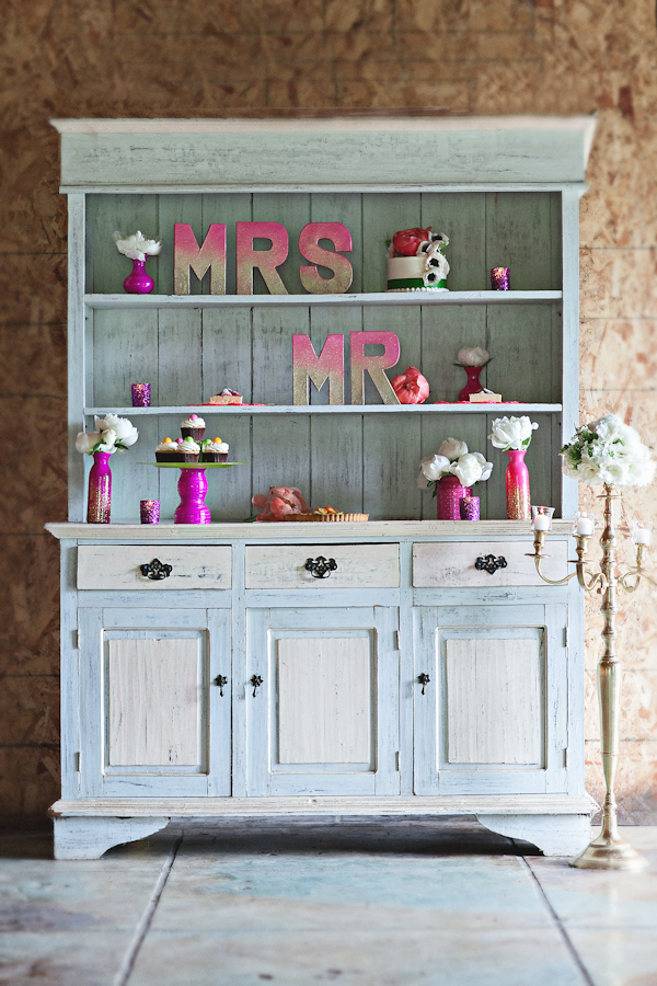 hot-pink-and-orange-neon-wedding-ideas