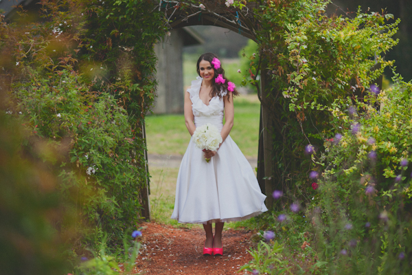 hot-pink-and-orange-neon-wedding-ideas